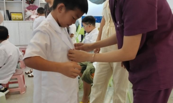 【西秀镇社区教育】“扮演未来 体验精彩”小小牙医青少年职业体验活动